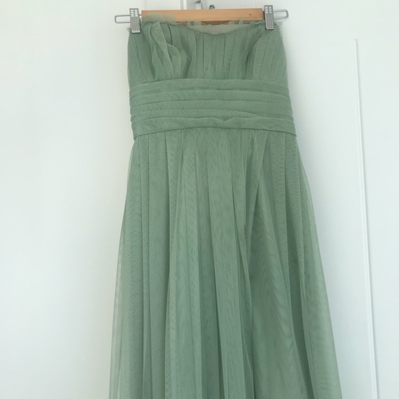 COPY - Vera Wang original bridesmaid / prom dress. Size 4 - Picture 4 of 10